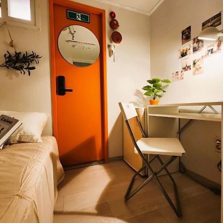 Oreum Stay Myeongdong - Female Only Сеул Екстериор снимка