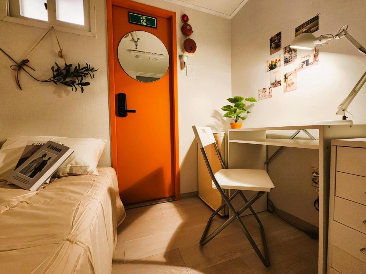Oreum Stay Myeongdong - Female Only Сеул Екстериор снимка