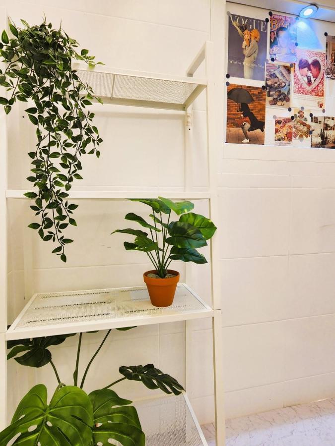 Oreum Stay Myeongdong - Female Only Сеул Екстериор снимка