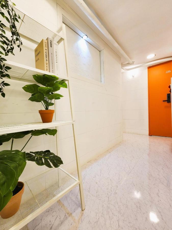 Oreum Stay Myeongdong - Female Only Сеул Екстериор снимка