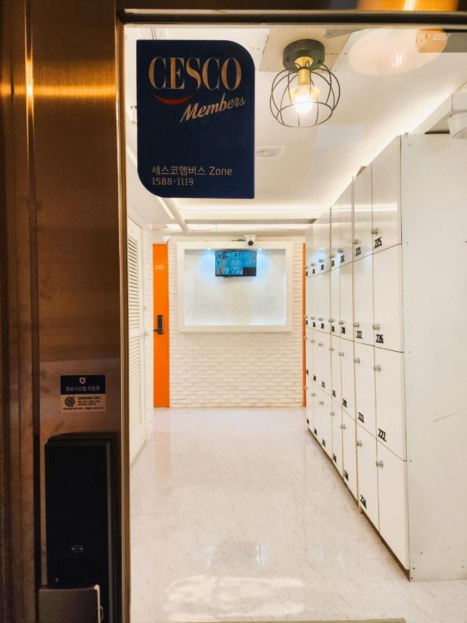 Oreum Stay Myeongdong - Female Only Сеул Екстериор снимка